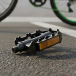 Pedal Bicicleta Aluminio C/rul Reflector 118*80*20mm M523 - Imagen 2