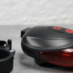 Luz De Seguridad Dual, Led 7func. + Láser 2 Func.-600 P/bici - Imagen 2